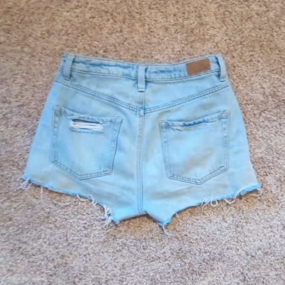 Distressed Mom shorts - Picture 2 of 3